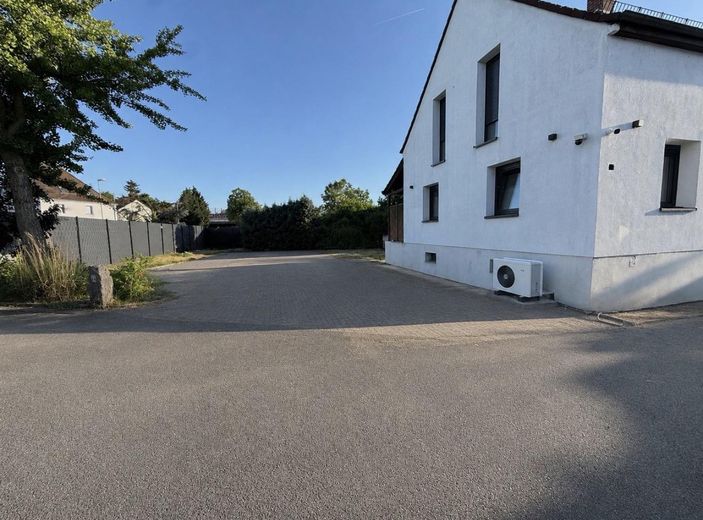 Detached residential and commercial building with commercial unit,1290sqm plot – Foto 2