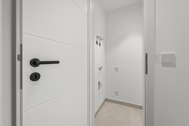 Exklusiv modernisierte 4-Zimmer-Wohnung mit Balkon in ruhiger Wohnlage – Erstbezug – Abstellraum