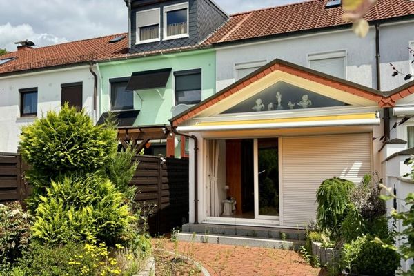 ToHuus Immobilien: Bremen-Nord में बिल्कुल शांत स्थान पर शानदार ढंग से नवीनीकृत रो हाउस ...
