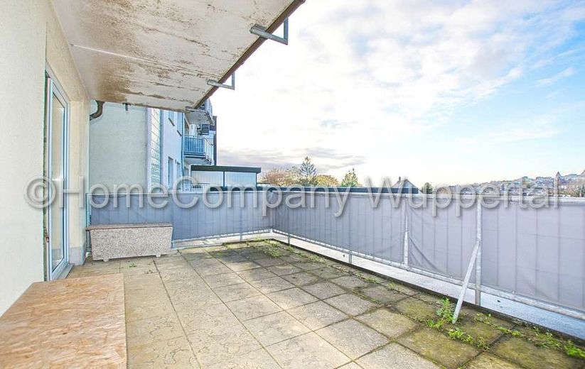 Modern 2 room apartment with large roof terrace and DSL at the central point in Remscheid – 5d4cebfa7d8299018fcfbf6173914b28cb29630a.jpg