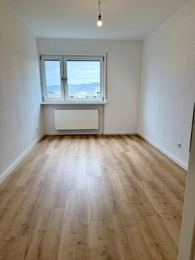 Hochwertig renovierte 3-Zimmer-Eigentumswohnung mit Loggia & Balkon – Erstbezug nach Renovierung – Foto 6