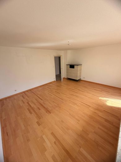 Stuttgart-Büsnau’nun en iyi konumunda çok yönlü çok aileli ev! Hemen taşınmaya hazır ve komisyonsuz! – OG - Zimmer 2