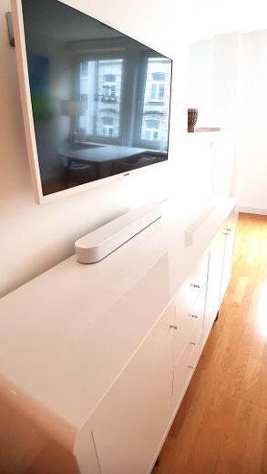 15% RENDITE: 4 VOLLMÖBLIERTE SMART-HOMES IN CITY-BESTLAGE – 49 Zoll Smart TV mit ...