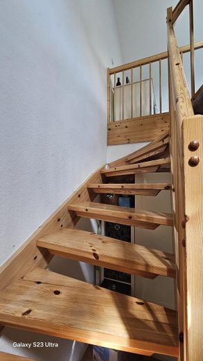 Treppe zur Ebene 2