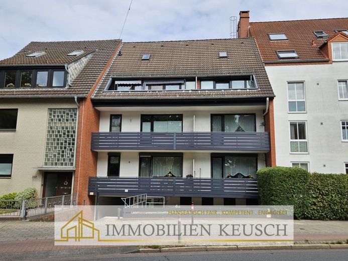 Große & helle 3 Zimmer-Wohnung mit Balkon & Stellplatz -- Nähe der Weser, fußläufig – Foto 1