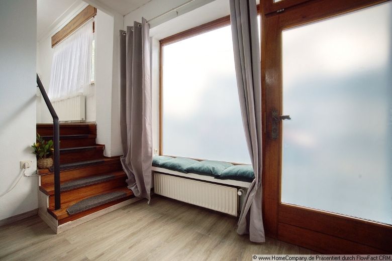 Ruhig wohnen mit guter Anbindung – 2-Zimmer-Wohnung mit separatem Eingang – 38dbbed95d7acd71be2b87ac3fd0a993ec0f303a.jpg