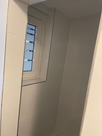 Grande maison individuelle rénovée avec extension atelier à Tharandt près de Dresde – Bad - Dusche 1.OG