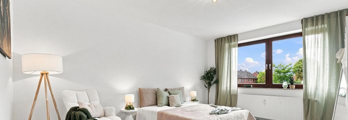 Sofort einziehen und wohlfühlen-Frisch renovierte zwei ZKB-Wohnung  in 26123 Oldenburg-Donnerschwee – Schlafzimmer