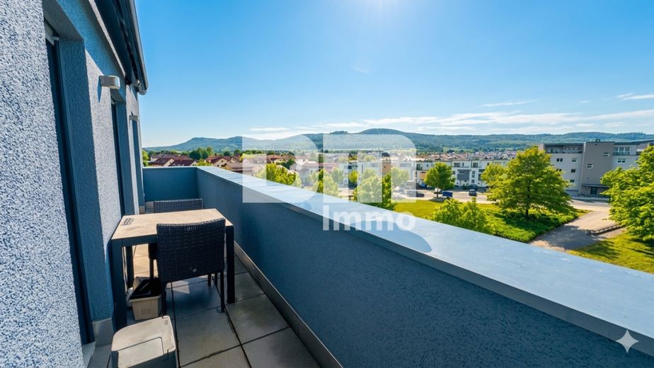 Exklusives Penthouse-Juwel mit 360 Grad Panorama-Dachterrasse in Baunatal-Großenritte – Balkon Terrasse 2 Panorama