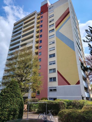Kapitalanlage: gepflegte 2-Zi-WHG, gut vermietet im 1. OG – Hausansicht 2