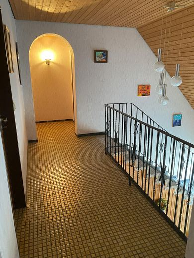 Flur DG / Treppe