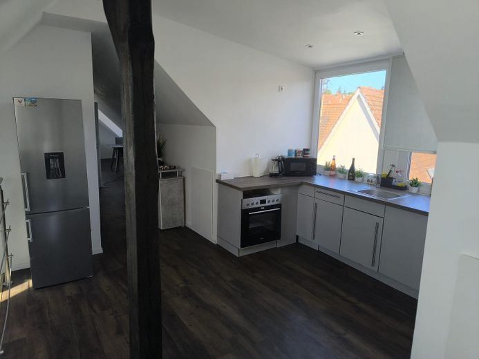 Neubau (BAFA/KfW) 85m² 2,5 ZKB helle DG-Wohnung, 2 begehbare Kleiderschränke, 3fach Verglasung – Küche/Eingangsbereich