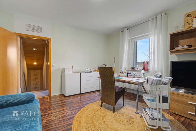 Seltene Gelegenheit in Dülmen - Großzügiges Mehrgenerationenhaus auf traumhaftem 1.335 m² Grundstück – Arbeitszimmer_WE01