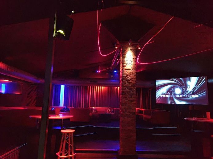 Eventlocation &amp; Club in Berlin zur Miete - bis 200 Gäste | Komplett ausgestattet – 2024-07-29 18.46.07