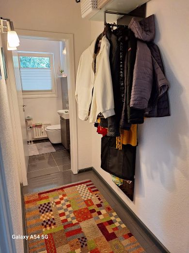 Garderobe mit Gäste WC EG