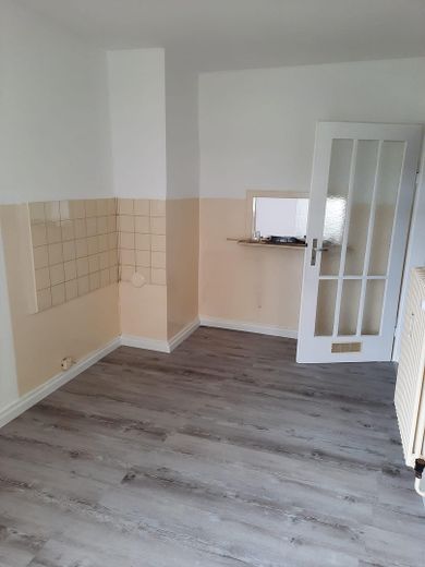 Küche mit Zugang Balkon