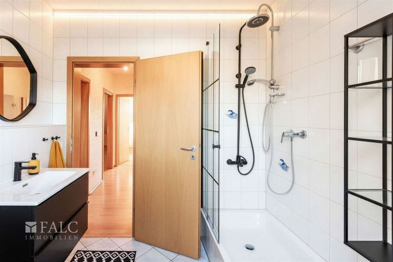 Badezimmer - (KI generiert)