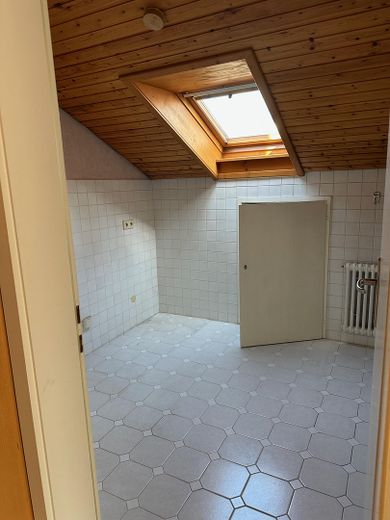 Großzügiges 1-2 Familienhaus in Traumlage – Küche OG