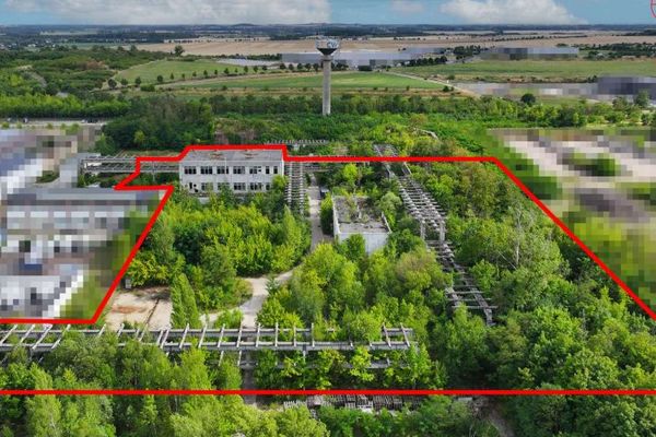Provisonsfrei Investitionsstarker Gewerbestandort mit Hallen, Funktionsbauten und 2 Bunker