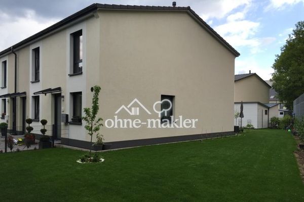Modernes & Energieeffizientes Reihenendhaus mit großem Garten
