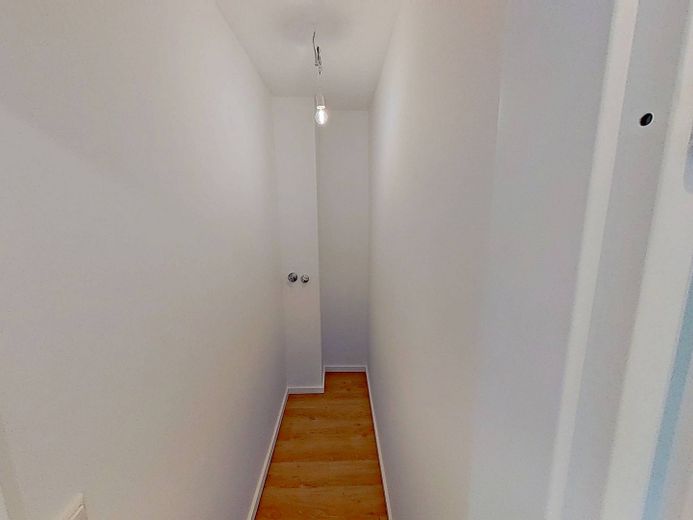 Große 4-Zi.-Whg. mit BALKON und Wannenbad in Lübeck-Buntekuh – Abstellraum