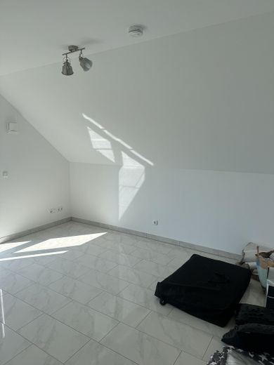 Wohlfühlpaket: Modernes, zentral gelegenes und ruhiges Einfamilienhaus! – Kind I