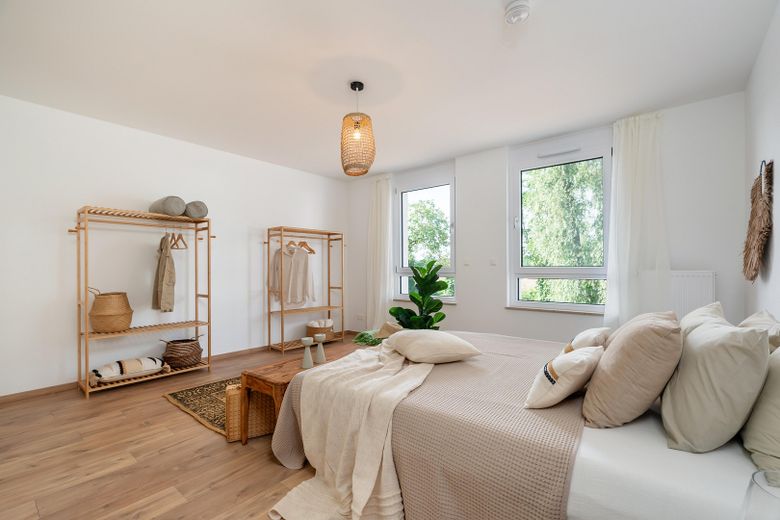 منزل شبه منفصل KFW 40 QNG جديد، إشغال أول، بوزيك-بويرن – Schlafzimmer