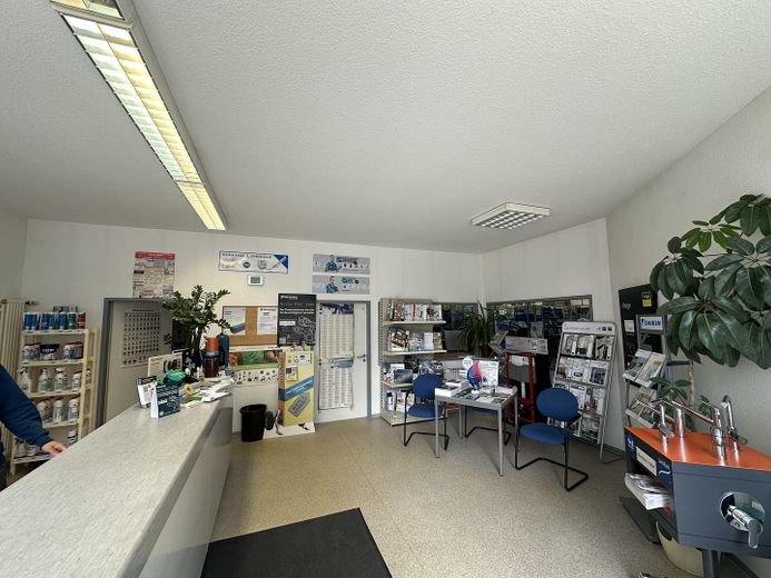 Hall as storage / workshop approx. 600 sqm with office and utility room / toilet, heated – Foto 20