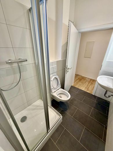 Duschbad mit Fenster