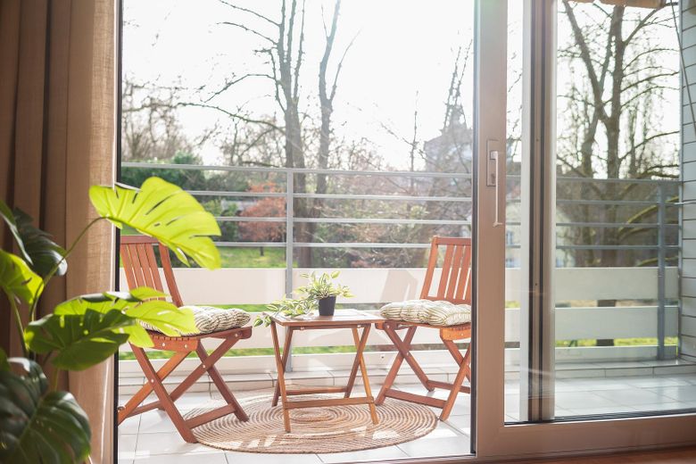 Balkon mit Ausblick ins Grüne