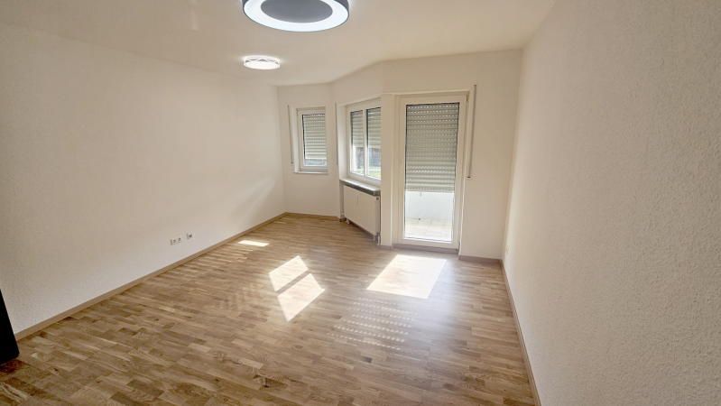 Schöne 2-Zi. ETW mit Balkon, komplett renoviert, in MA-Vogelstang – Bild 2