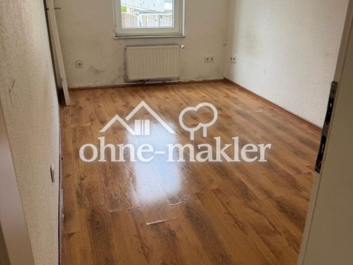Geräumige 3-Zimmer-Wohnung mit Klimaanlage zum Selbstrenovieren in Wuppertal-Barmen zu vermieten – Foto 1