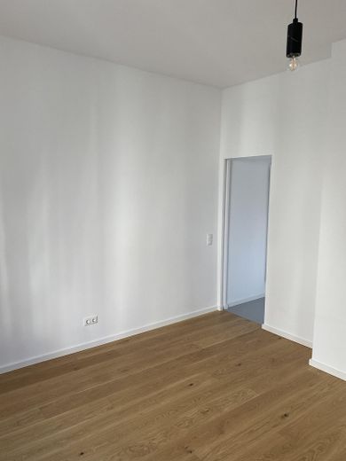2 Zi - sanierter Altbau - ruhig, gut geschnitten und unbefristet - Küche/Balkon - 2.OG mit Aufzug – Foto 6