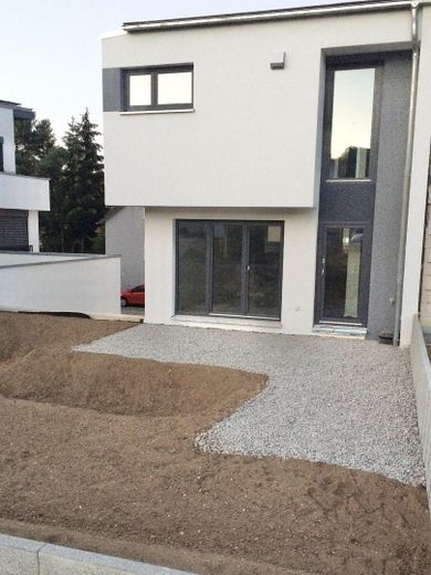 Garten derzeit Umgestaltung