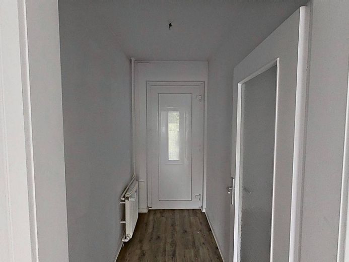 Apartamento individual bien distribuido con BALCÓN – Eingangsbereich