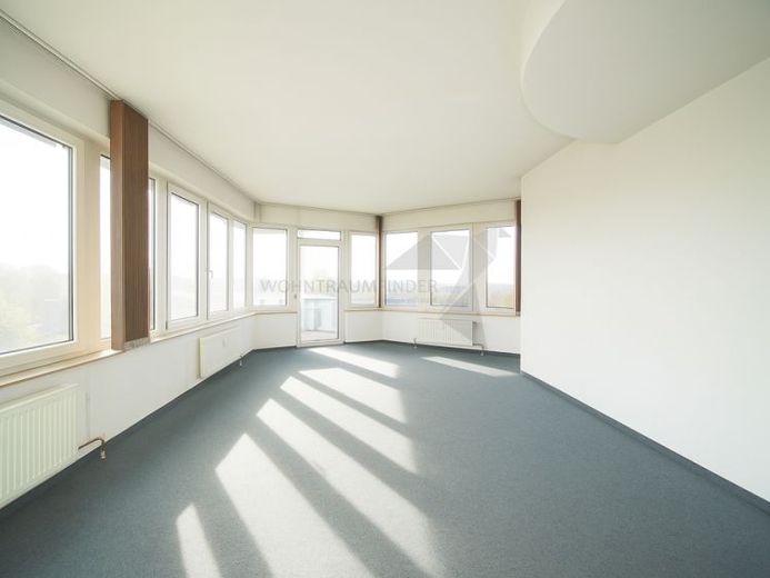 Il vostro nuovo studio medico nel Rabensteincenter: posizione ideale con carattere di centro medico, posti auto sotterranei e collegamento autobus – Foto 1