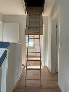 Heinrichstraße 50 – Dachboden Ausziehtreppe