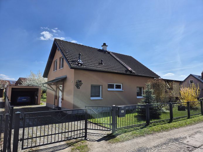 Straßenansicht