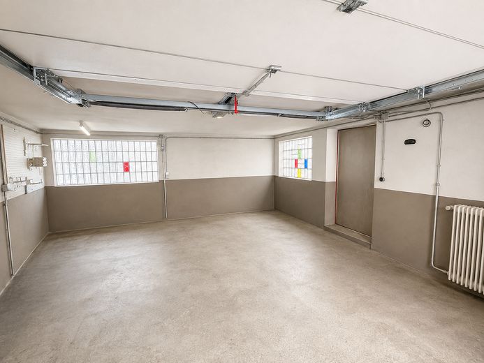 212 qm Familienhaus  - Alleinnutzung oder 2 separate Wohnungen – Garage-im Kaufpreis inklusive