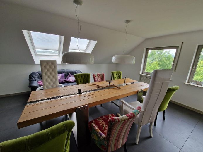 Esszimmer mit gr Esstisch