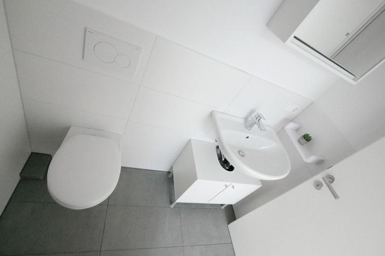 Für Studenten & Praktikanten - Modern möbliertes Zimmer in 2er-WG – UNI-Nähe Stuttgart-Büsnau – Foto 6