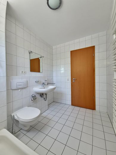 Münih Sendling-Westpark’ta 2,5 odalı daire – Badezimmer