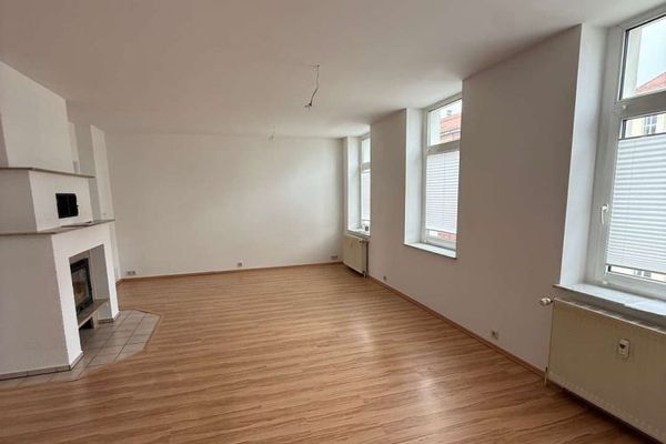 Charmante 2-Raum-Wohnung in zentraler Lage von Plauen