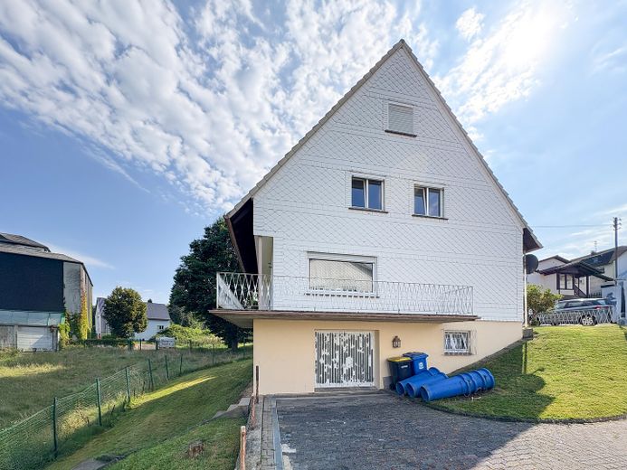 Zweifamilienhaus, teilvermietet, Wohnung im OG in Renovierung. Zentrale Lage Hamm/Sieg – Foto 3
