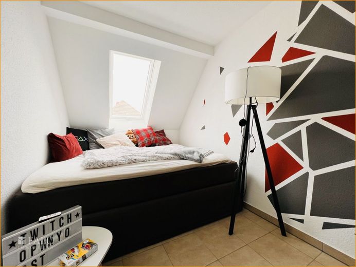 ***Zweifamilienhaus in ruhiger Ortslage*** – Kinderzimmer WE I OG