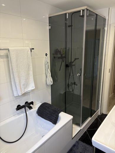 ***Appartement en copropriété exclusif à accessibilité facilitée avec paradis de jardin*** – Photo 36