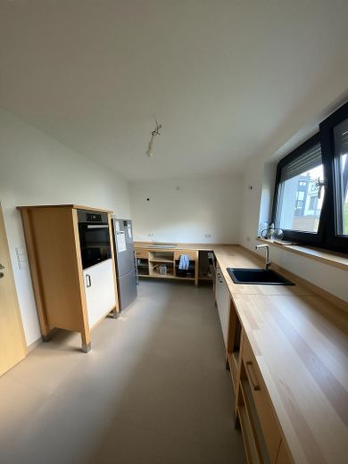 Hochwertig modernisiertes Einfamilienhaus in begehrter, stadtnaher Lage (provisionsfrei, Erstbezug) – Küche