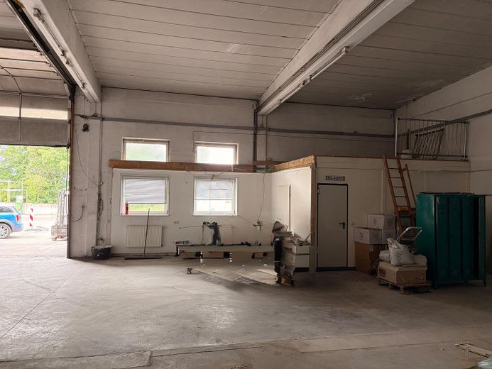 Beheizte Halle zu vermieten / Bürofläche / Werkstatt / Einzelhandel erlaubt – Foto 9