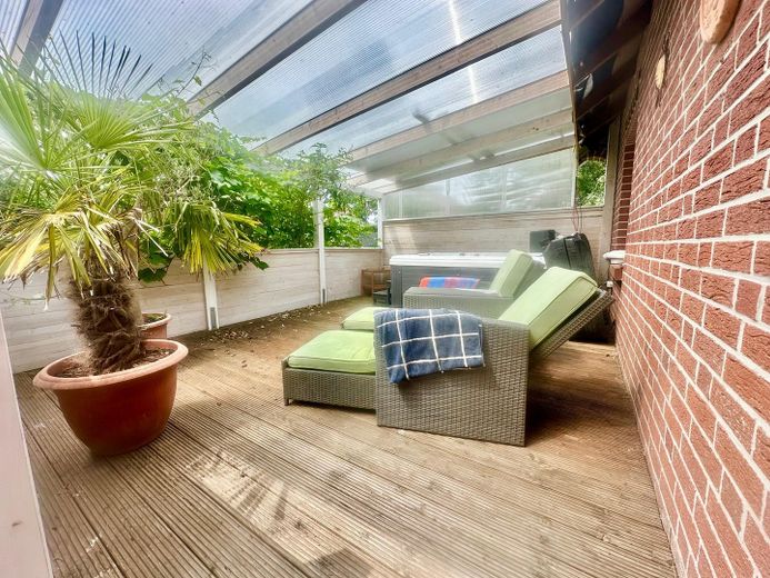 🏡 Einziehen statt sanieren – Ihr neues Zuhause wartet bereits auf Sie! – Große Terrasse im Garten