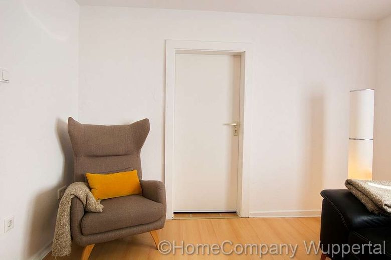 Schöne 3-Zimmerwohnung mit DSL-Wifi und PKW-Stellplatz in Solingen-Gräfrath – e04cece454cd3dea3f9e32d64d1a59ae5763aa6b.jpg